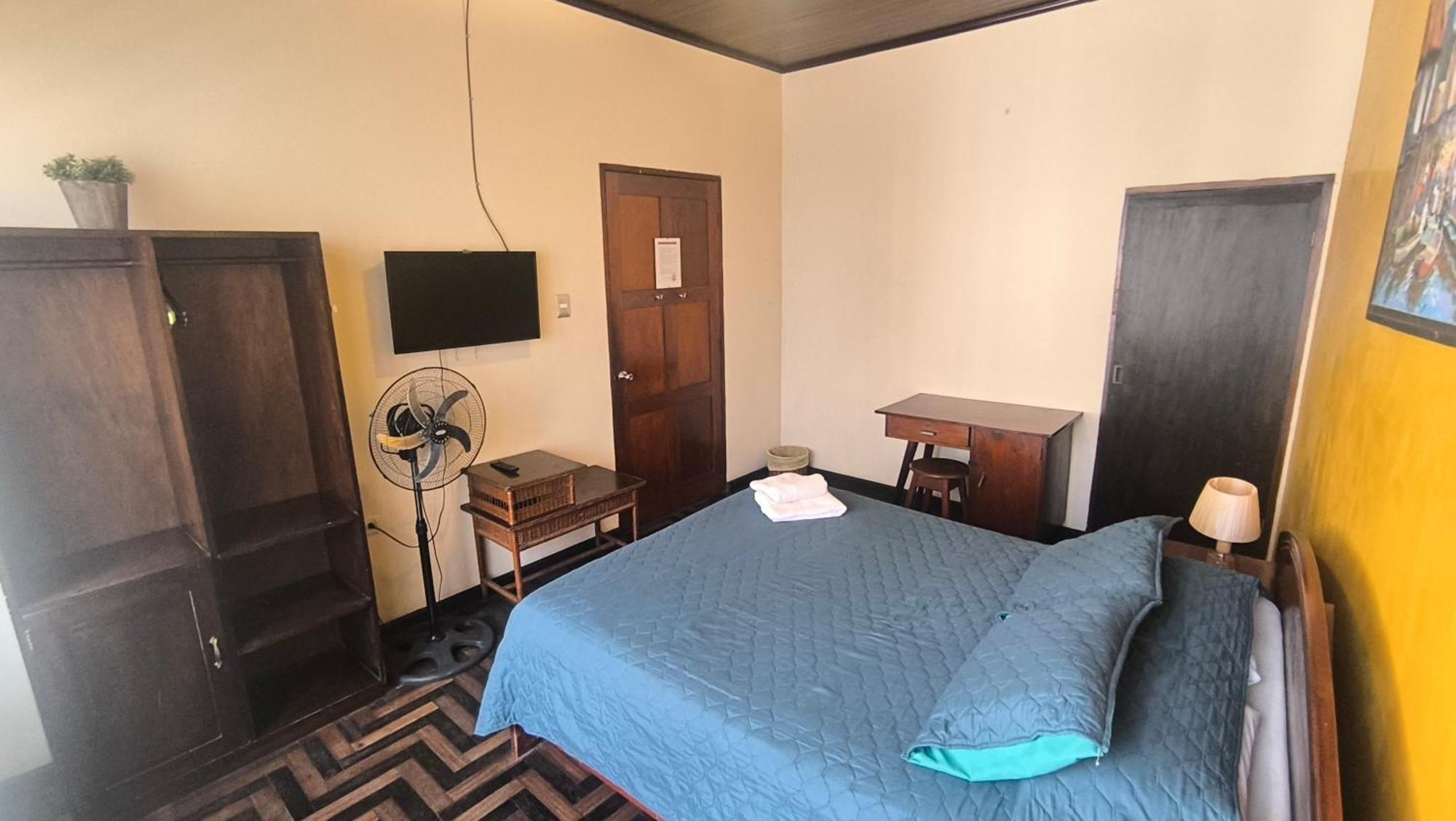 Flying Dog Hostel Iquitos Dış mekan fotoğraf